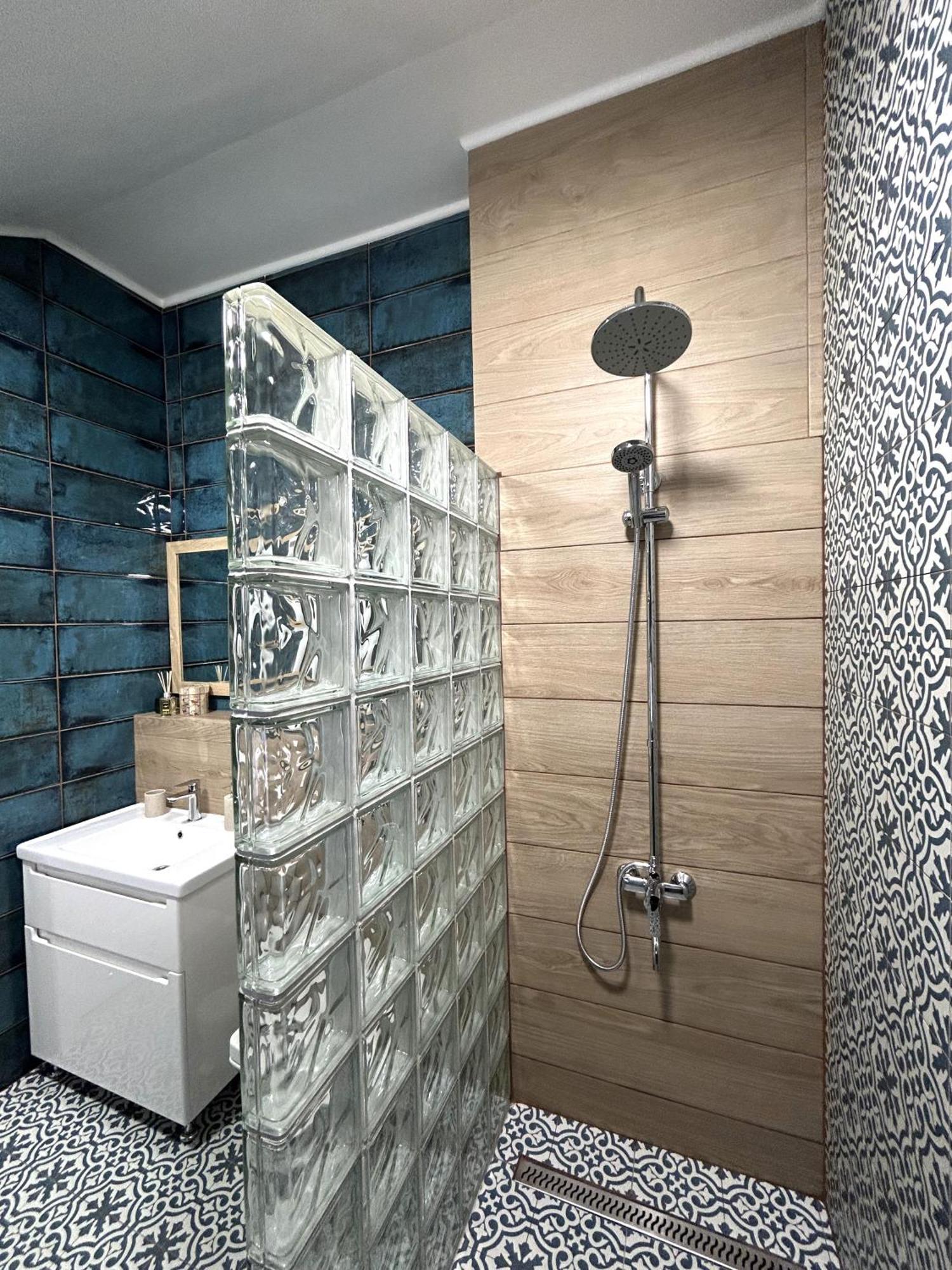 Modern Apartment In The City Center Lviv Dış mekan fotoğraf